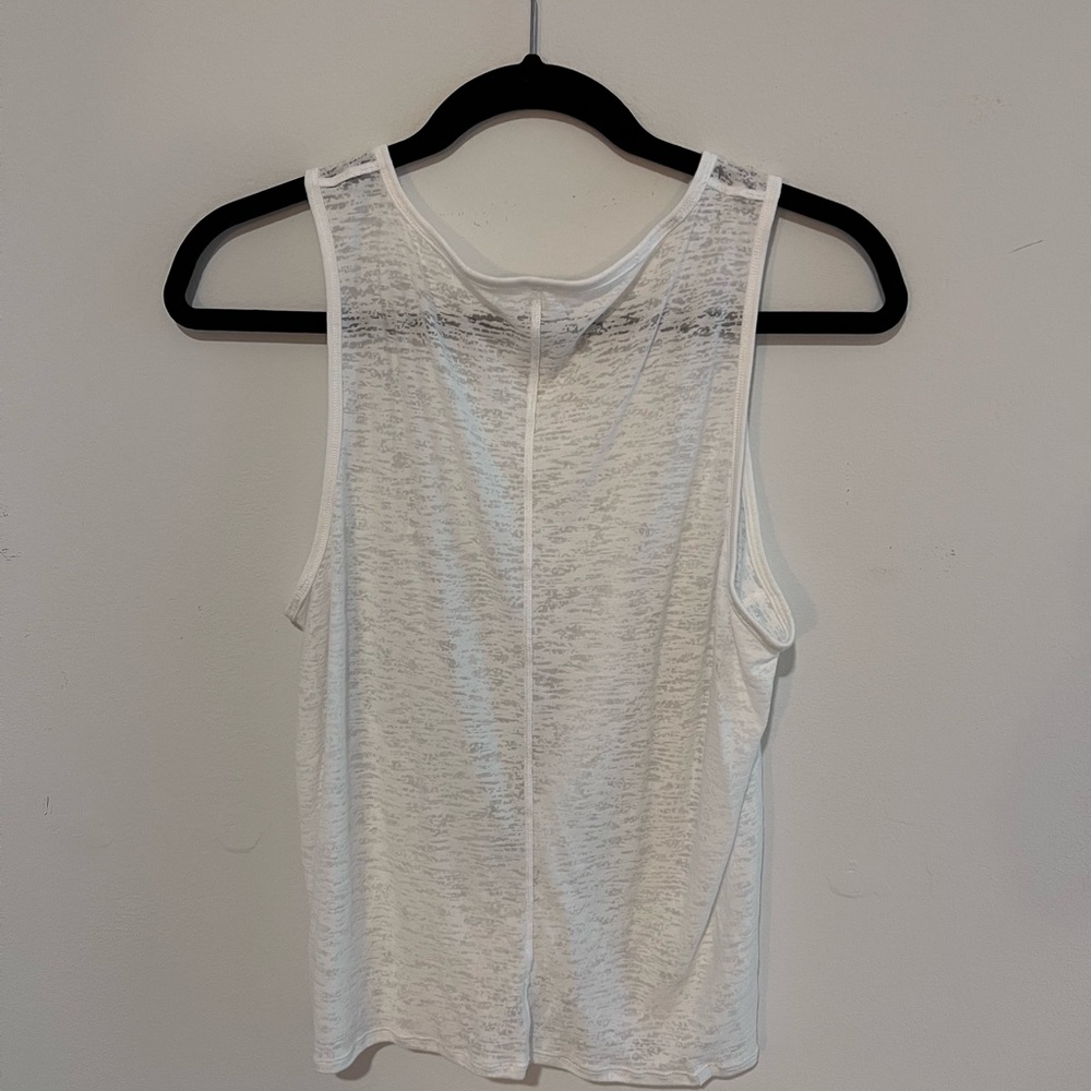 Lululemon size 4 burnout mid-drift twist top